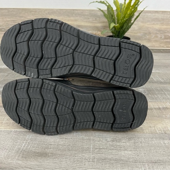 TAOS Brown Suede Leather Mid Calf Boots Faux Inside Fur women’s size 6 - Picture 14 of 15